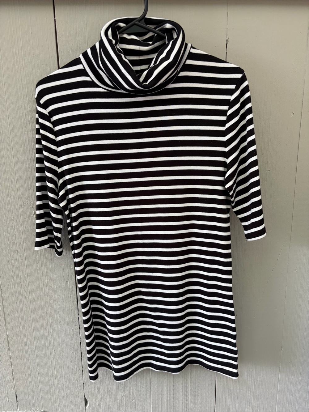 Merona Black & White Striped Short Sleeve Turtleneck